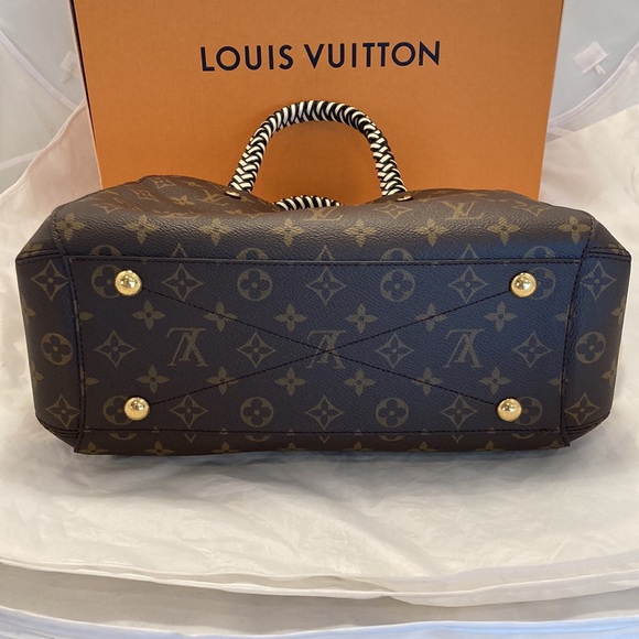 Louis Vuitton Braided Montaigne MM Satchel - Picture 4 of 16